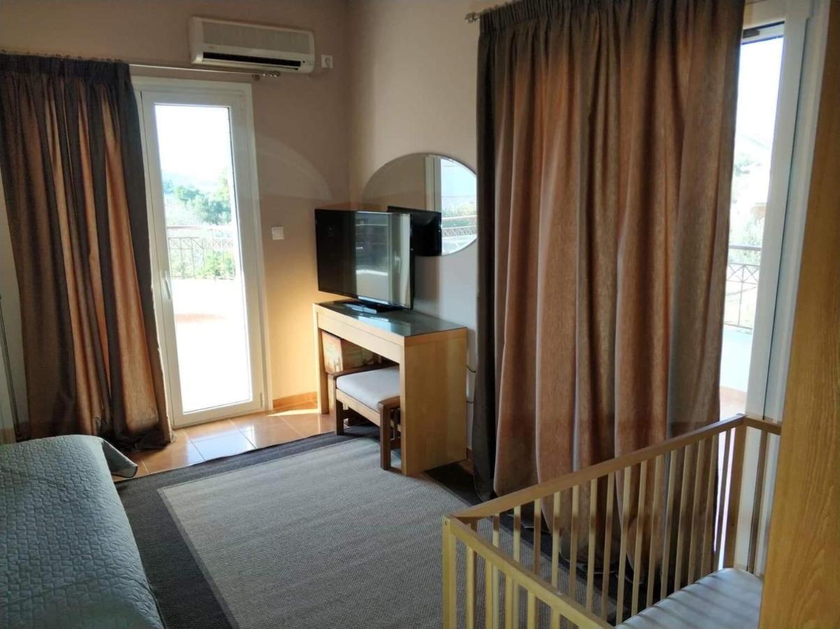 Relaxing Villa With Swimming Pool And Garden Agios Georgios  Экстерьер фото