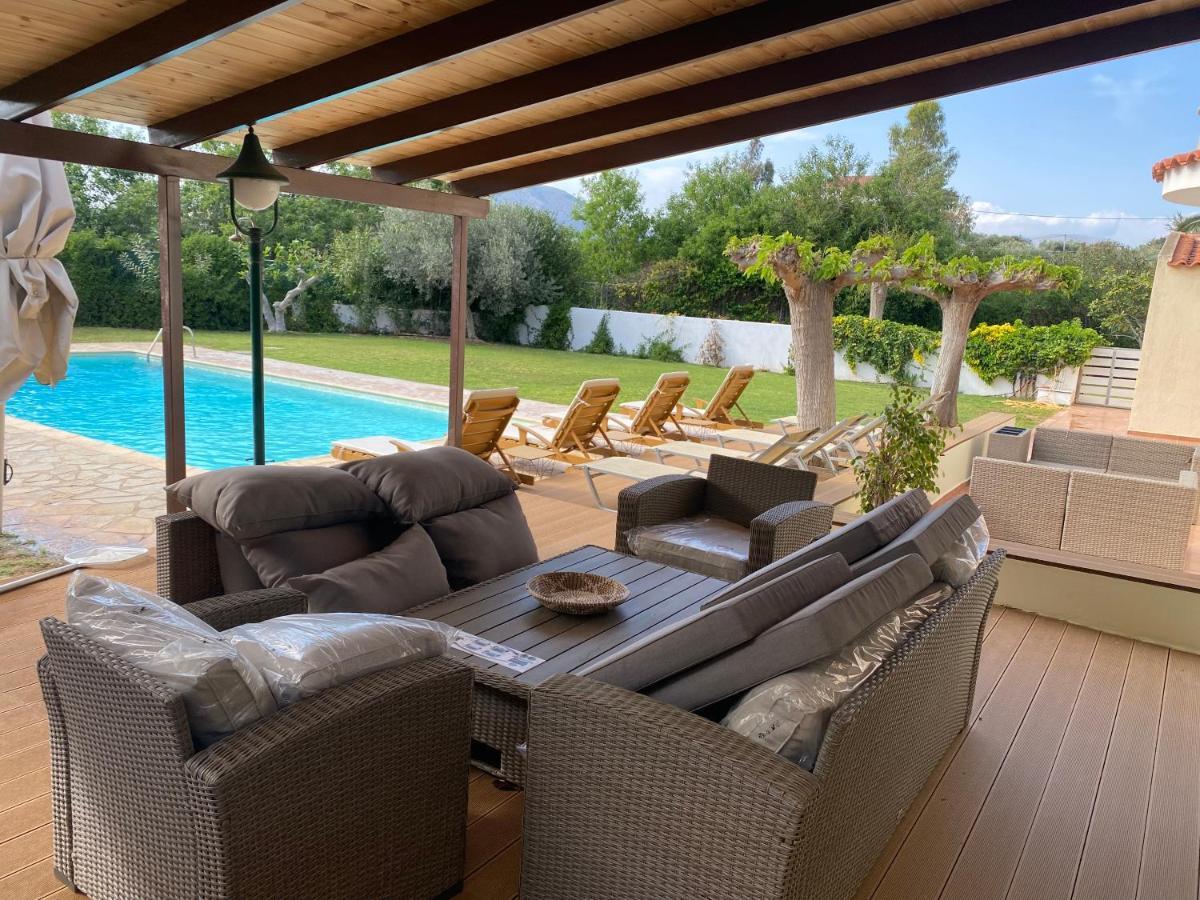 Relaxing Villa With Swimming Pool And Garden Agios Georgios  Экстерьер фото