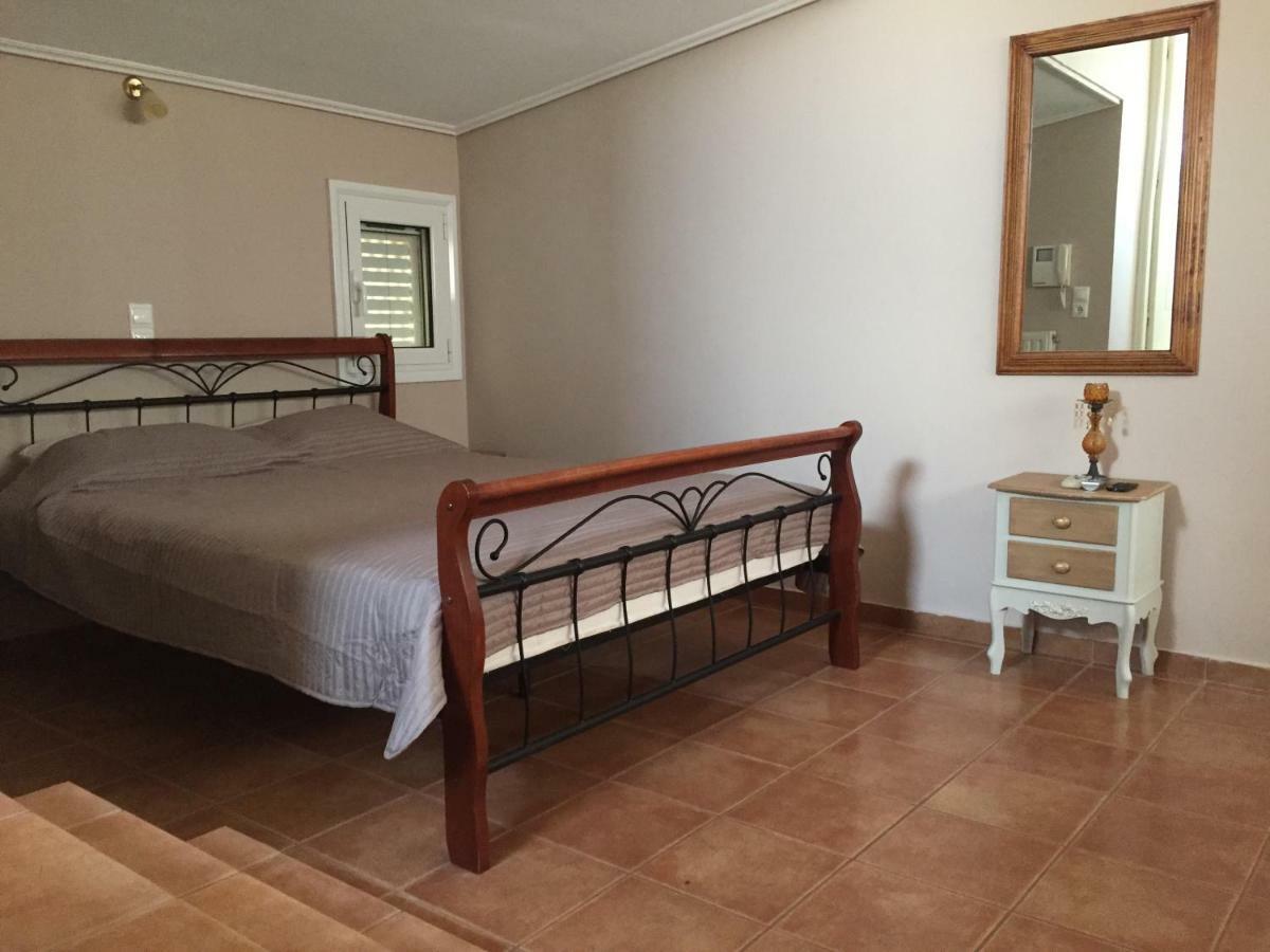 Relaxing Villa With Swimming Pool And Garden Agios Georgios  Экстерьер фото
