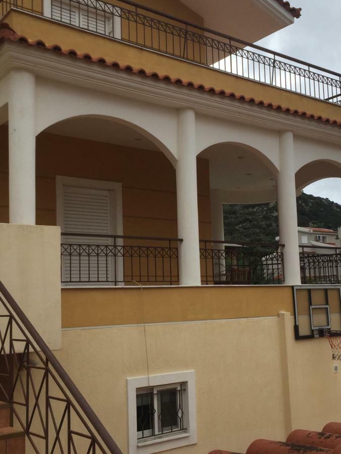 Relaxing Villa With Swimming Pool And Garden Agios Georgios  Экстерьер фото