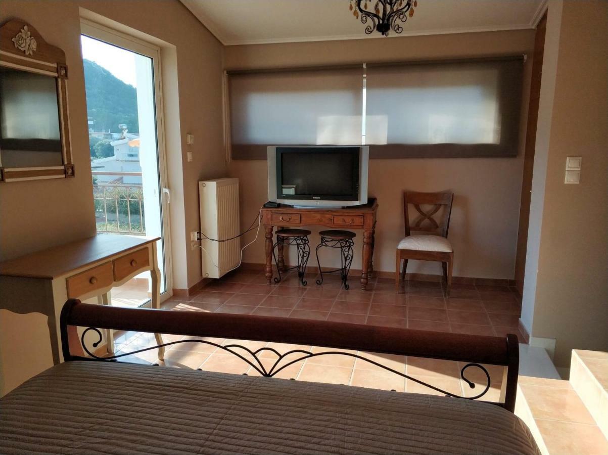 Relaxing Villa With Swimming Pool And Garden Agios Georgios  Экстерьер фото
